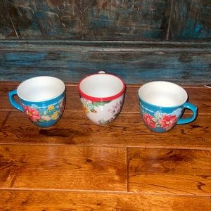 The Pioneer Woman Mug Set
